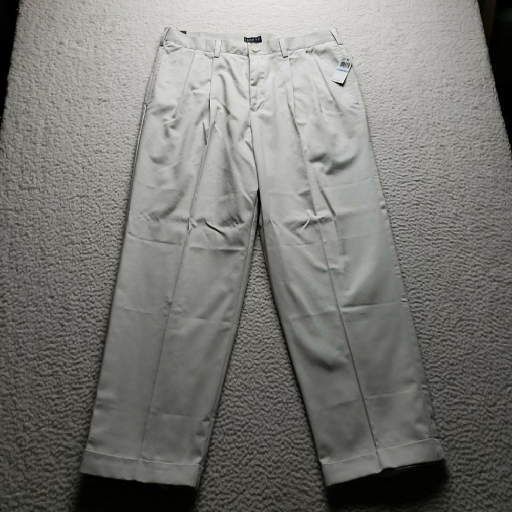 IZOD Pants Mens 36x30 Beige Pleated American Chino Wrinkle Free Cuffed Khaki